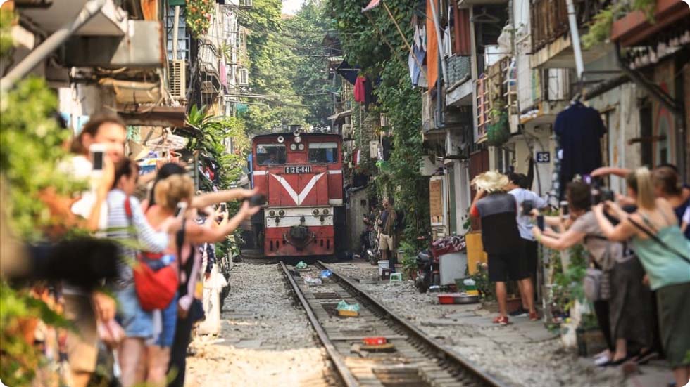 Rua do trem de Hanói