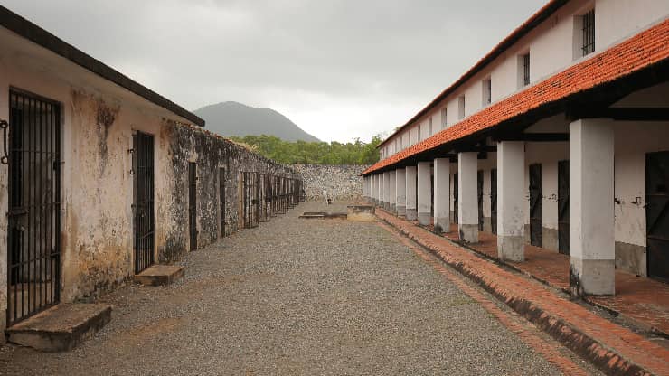 A prisão de Con Dao