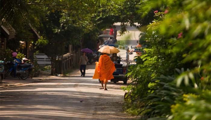 Laos monks