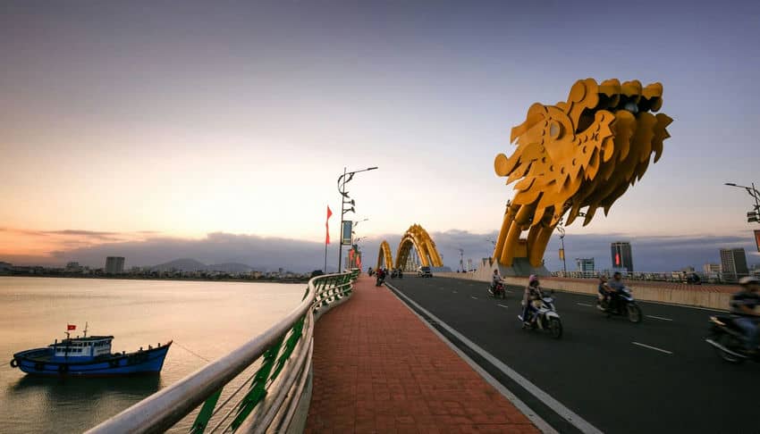 Ponte de Dragão em Da Nang