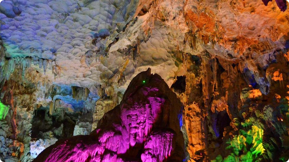 Gruta Thien Cung